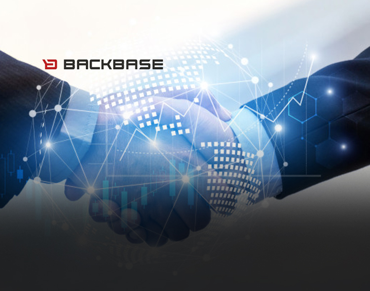 Tech CU contracts with Backbase
