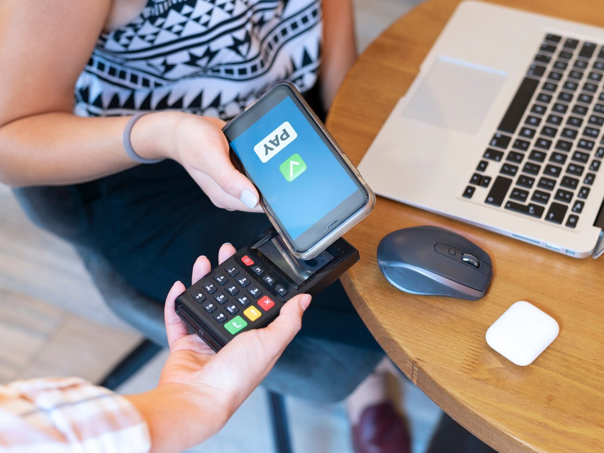 iWallet® First to Allow Zelle Invoicing to SMEs